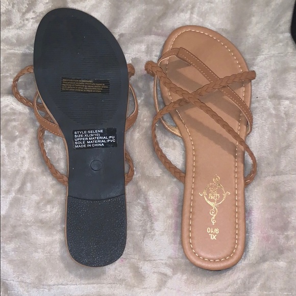 SoleMates Strappy brown Sandals sz 9/10 NWOT - Picture 2 of 3